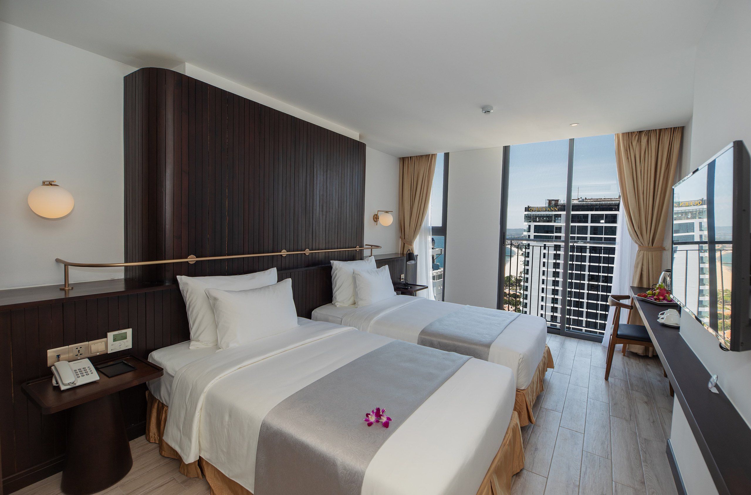 Majestic Premium Hotel