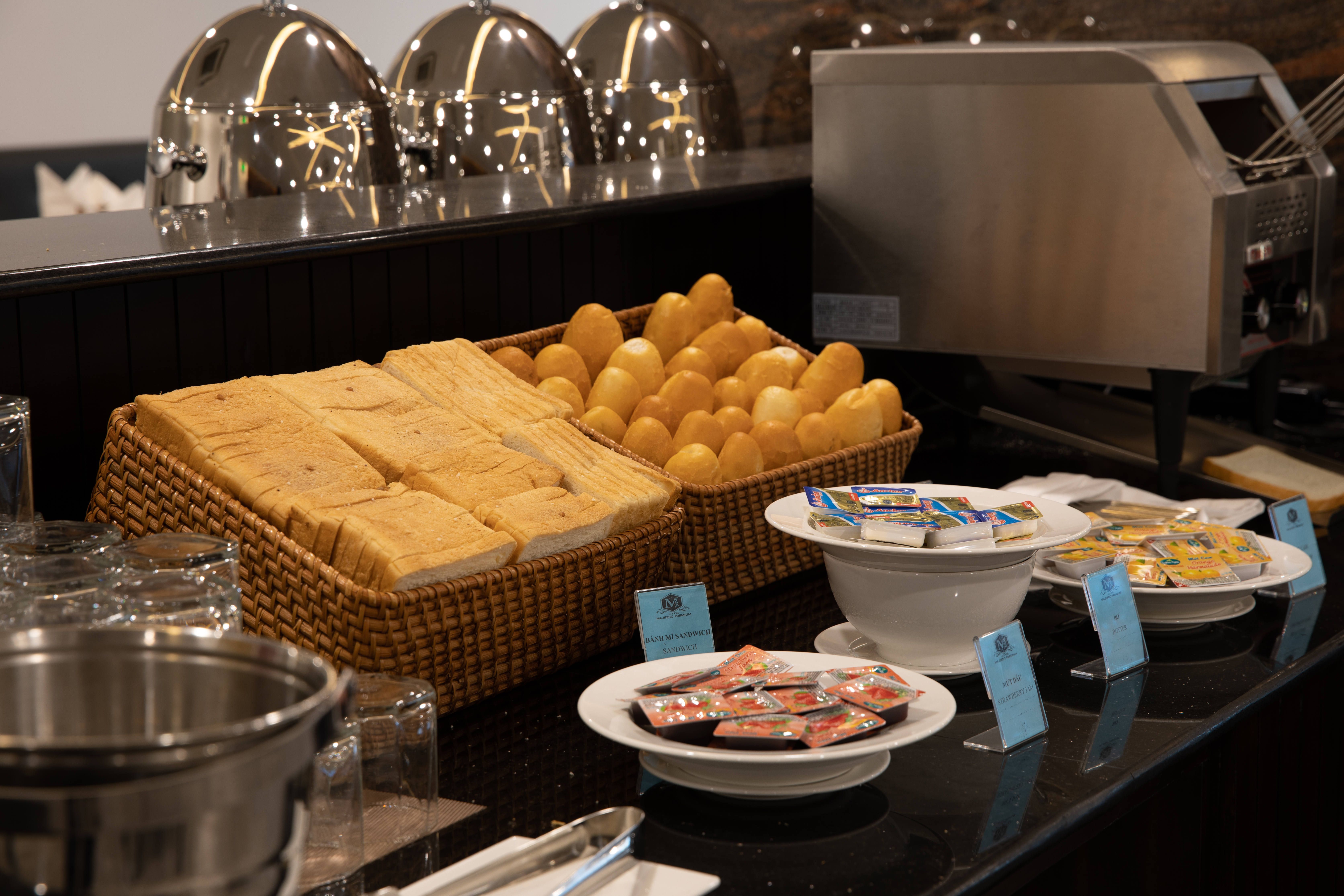 Majestic Premium Hotel