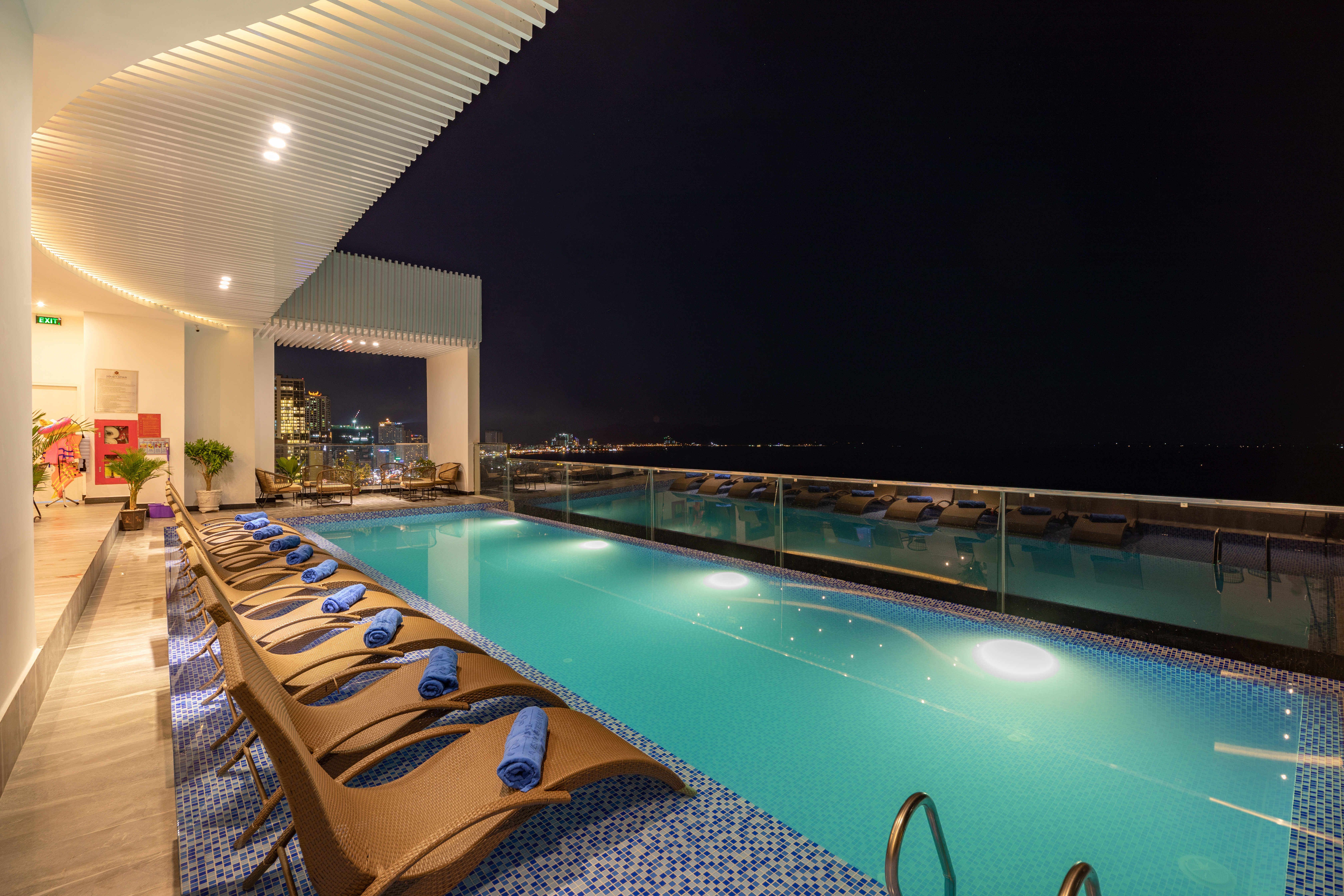 Majestic Premium Hotel
