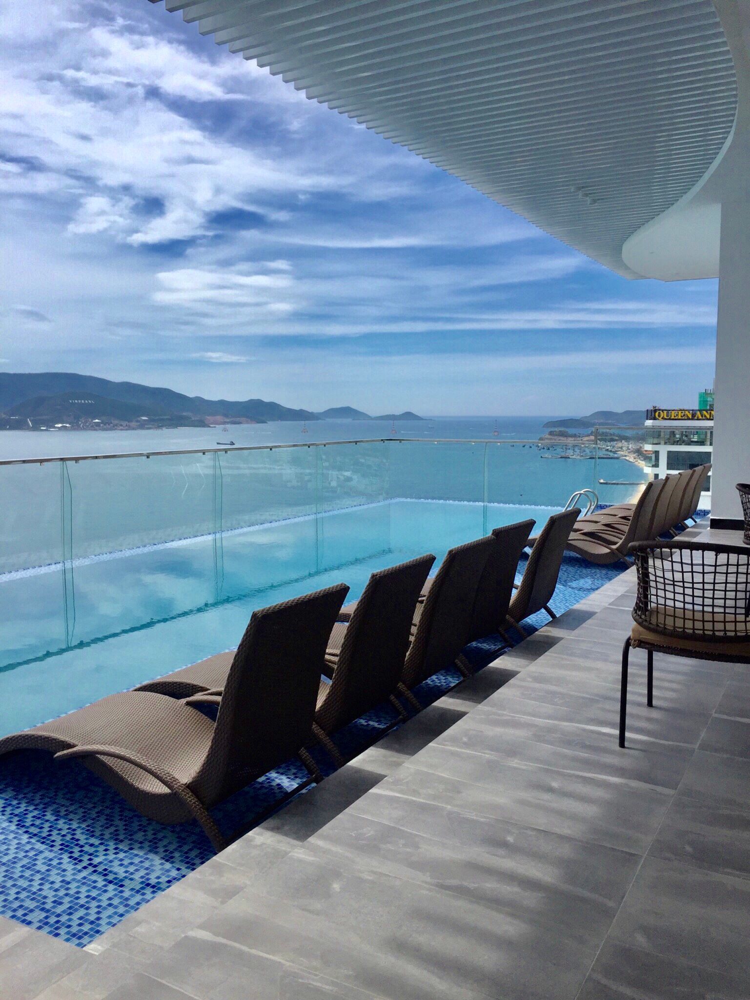 Majestic Premium Hotel