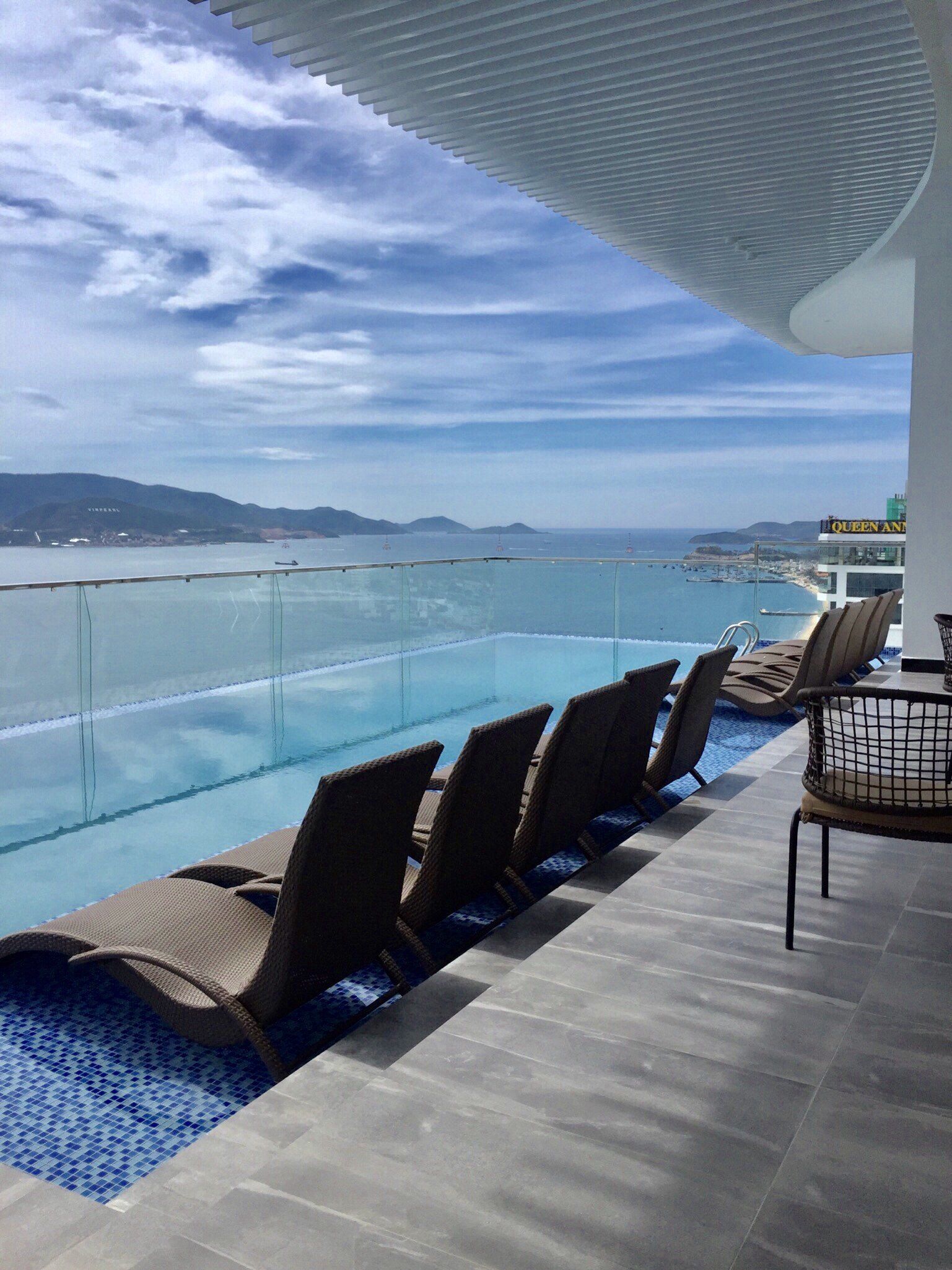 Majestic Premium Hotel